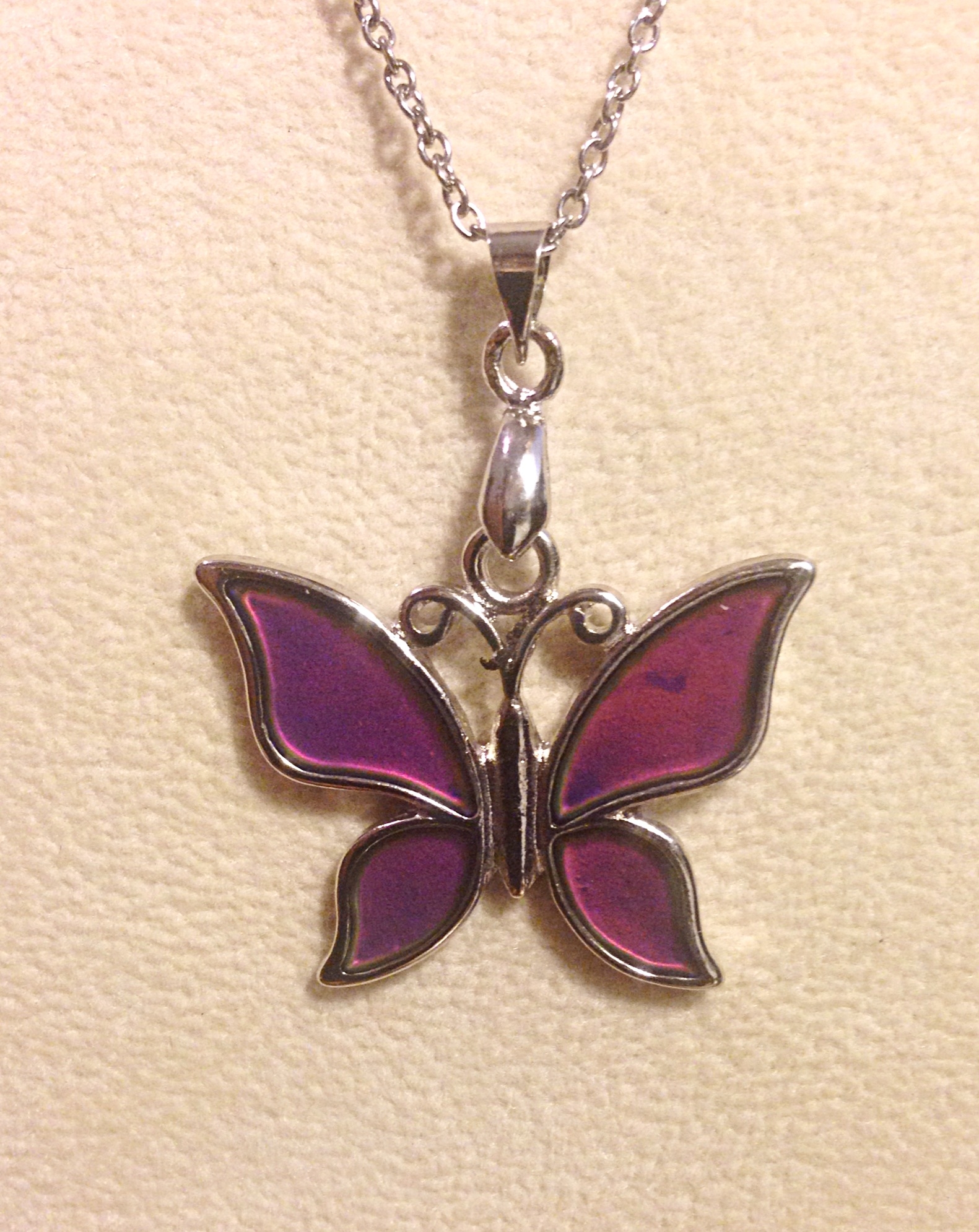 Mood Temperature Sensitive Color Change Necklace Butterfly Pendant Charms LA